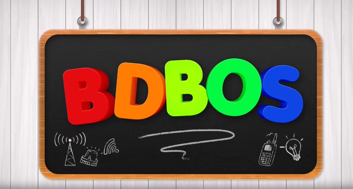 Die „BDBOS-Kids“ und das Funkgerät